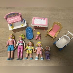 1993 Fisher Price Loving Family Dream Dollhouse dolls and furniture